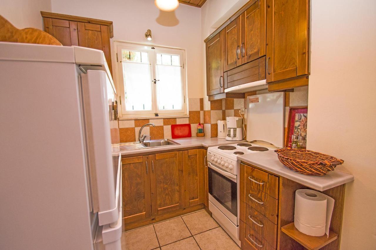 Helianthos Villas Douliana エクステリア 写真