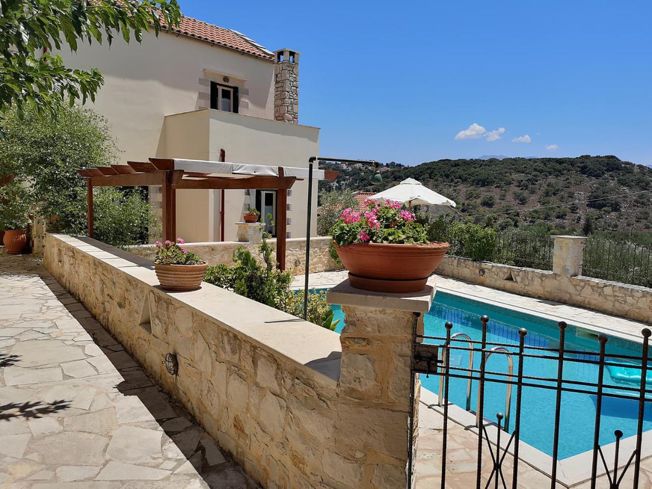 Helianthos Villas Douliana エクステリア 写真
