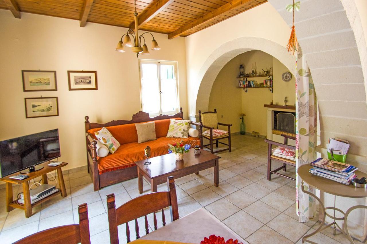 Helianthos Villas Douliana エクステリア 写真