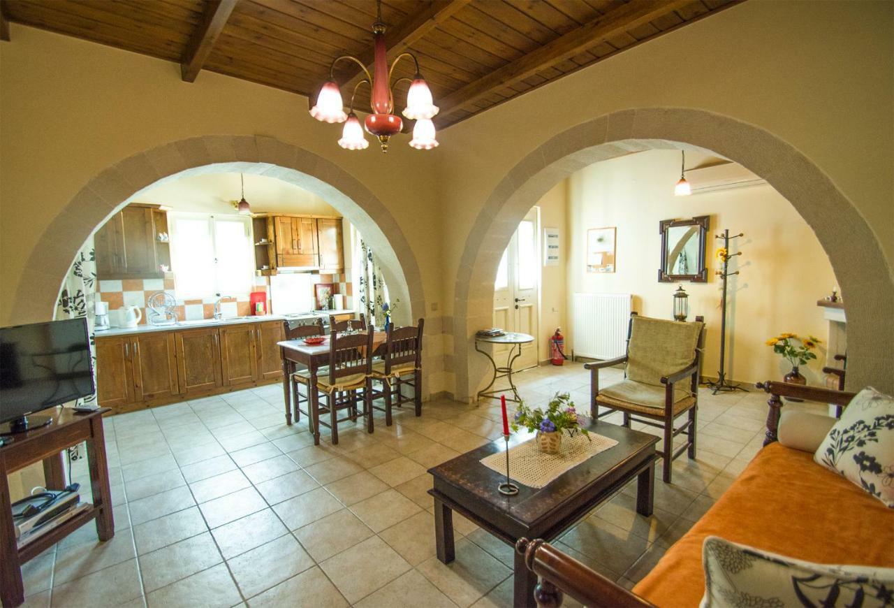 Helianthos Villas Douliana エクステリア 写真