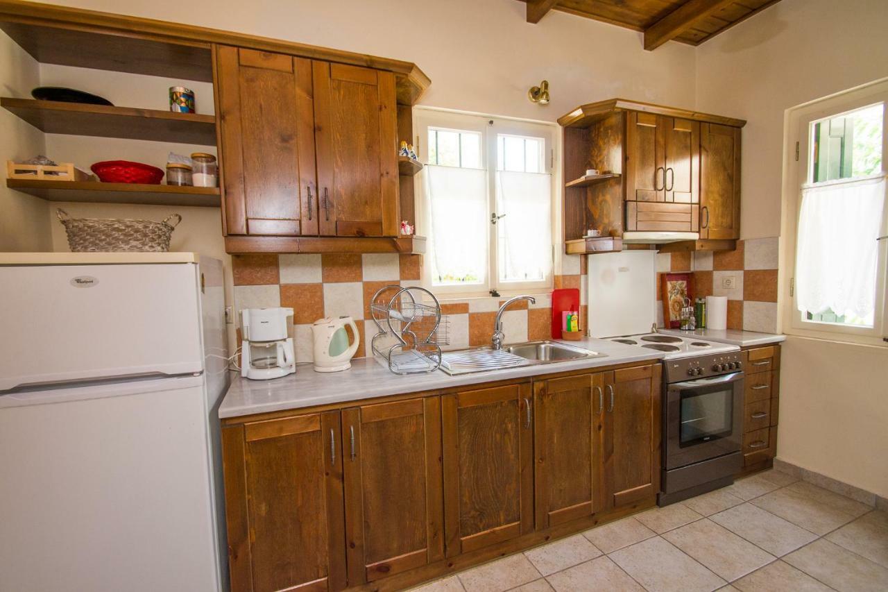 Helianthos Villas Douliana エクステリア 写真